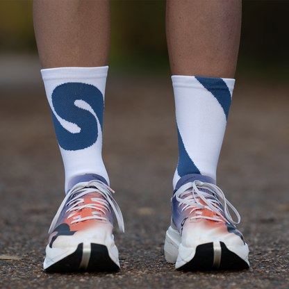 SUSPENSE RUNNING & CYCLING SOCKS: BIG BLUE