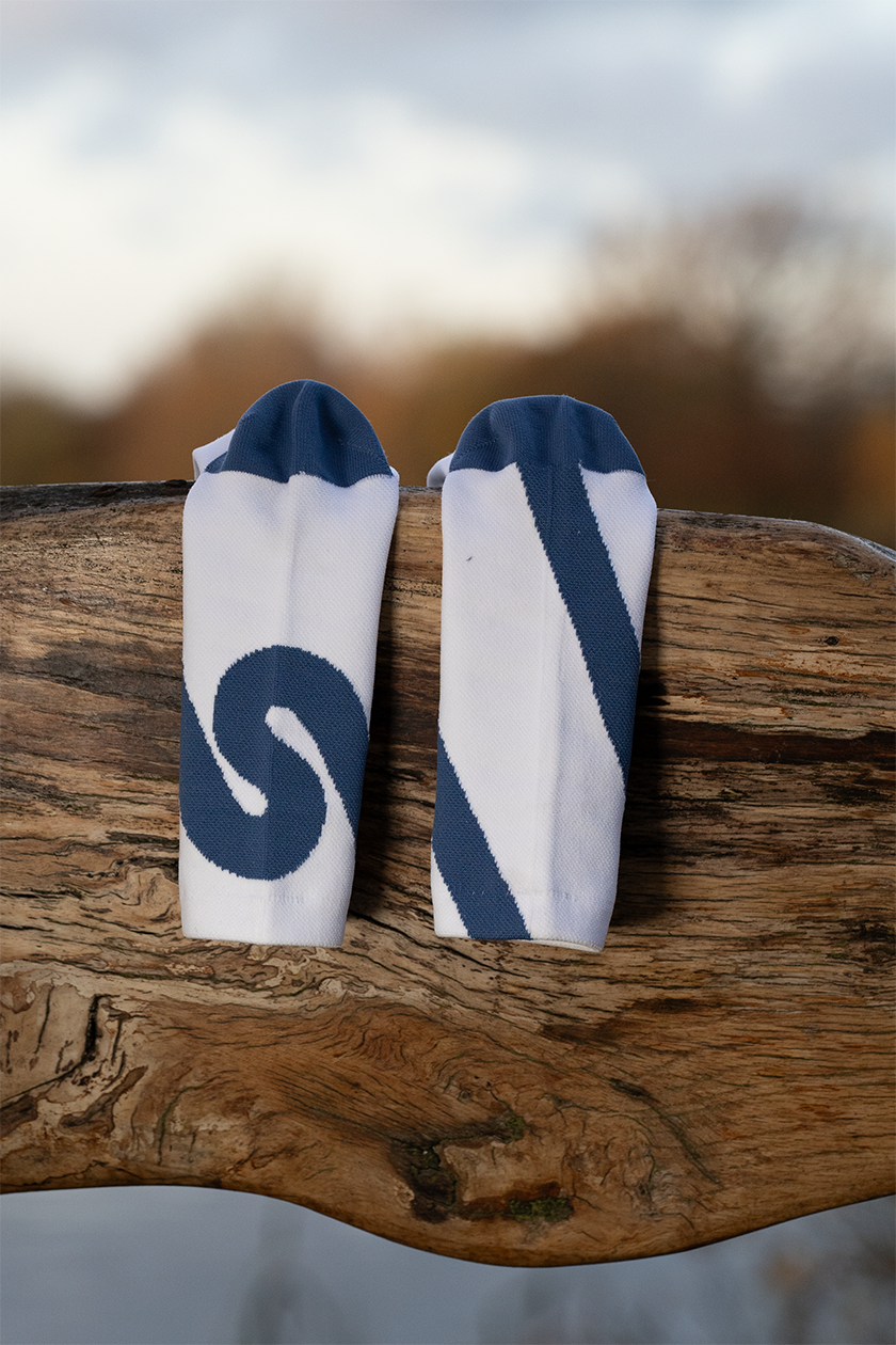 SUSPENSE RUNNING & CYCLING SOCKS: BIG BLUE