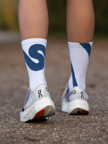 SUSPENSE RUNNING & CYCLING SOCKS: BIG BLUE