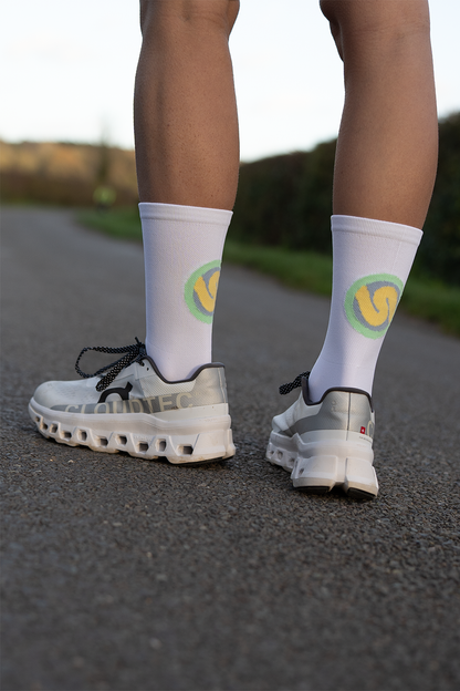 SUSPENSE RUNNING & CYCLING SOCKS: PASTEL GREEN CIRCLE