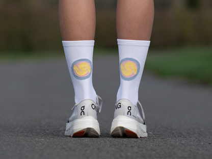 SUSPENSE RUNNING & CYCLING SOCKS: PASTEL PINK CIRCLE